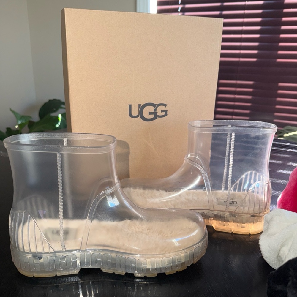UGG Transparent Jelly Boots with Cream Shearling